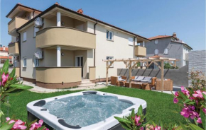 2 Bedroom Gorgeous Apartment In Vodnjan